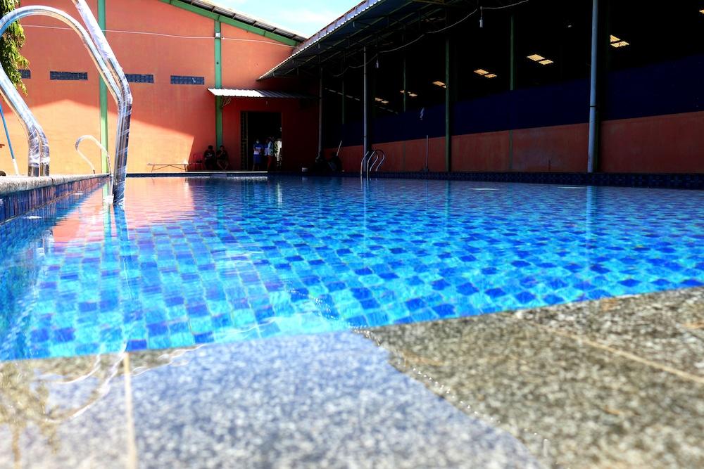 Sinar Sport Hotel Bengkulu Zewnętrze zdjęcie
